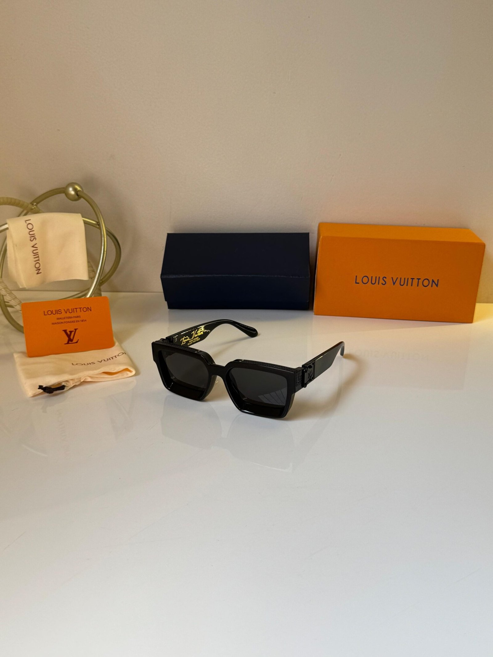 Louis Vuitton 96006 Black Millionaire Sunglasses – Iconic Luxury Eyewear