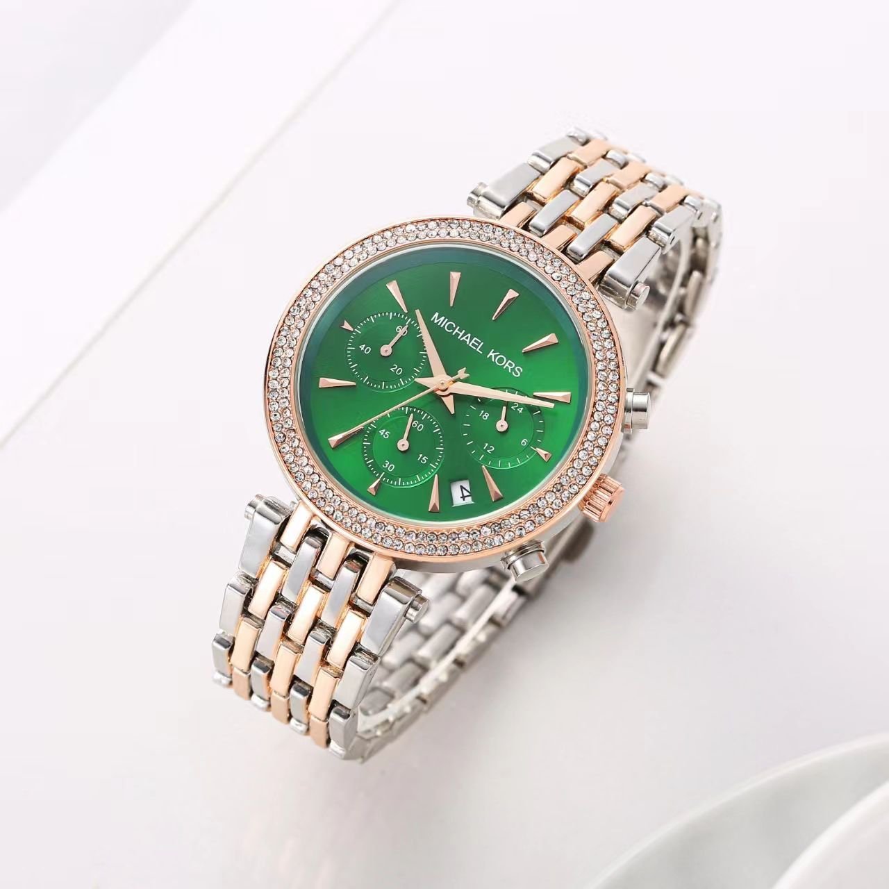 Michael Kors Darci Chronograph – Elegant Women’s Designer Watch